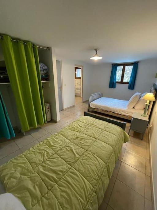 Appartement Paisible Pres Des Pistes De Ski 4 Pers Fontrabiouse Exteriör bild