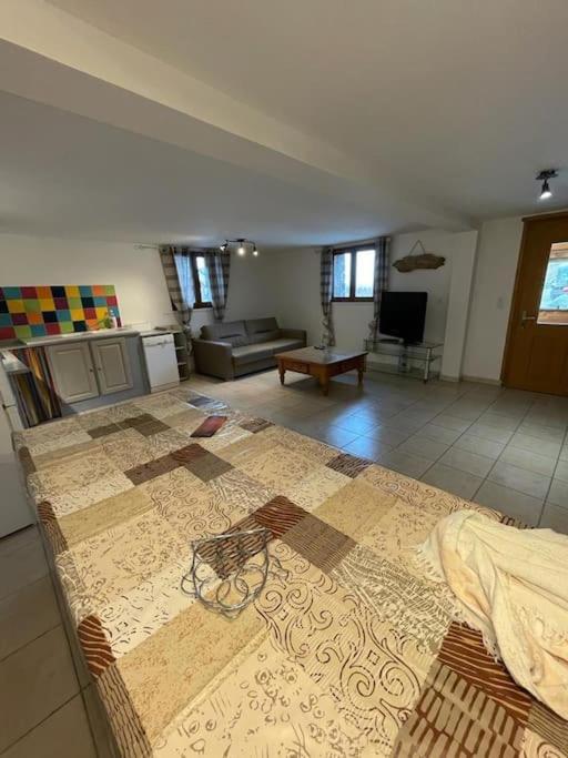 Appartement Paisible Pres Des Pistes De Ski 4 Pers Fontrabiouse Exteriör bild